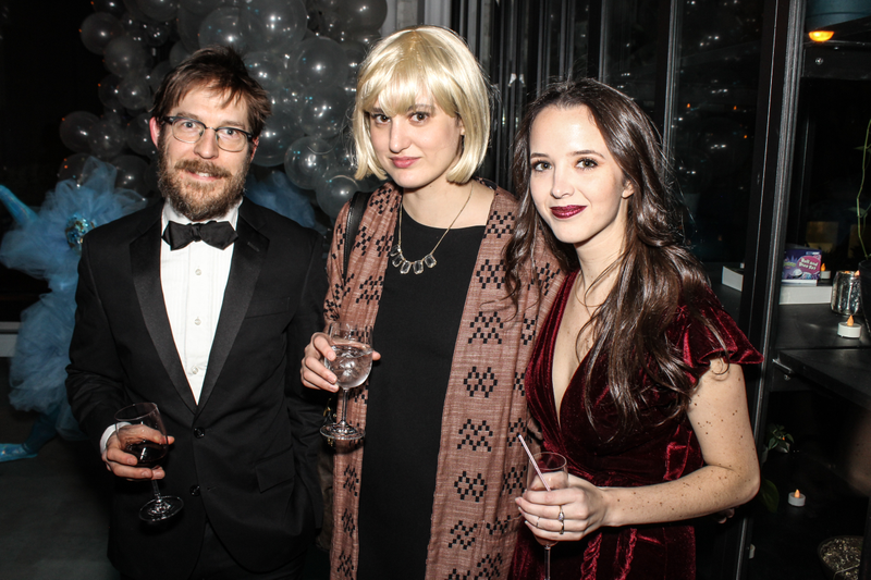 Illustration for article titled A BIZARRE HOLIDAY PARTY